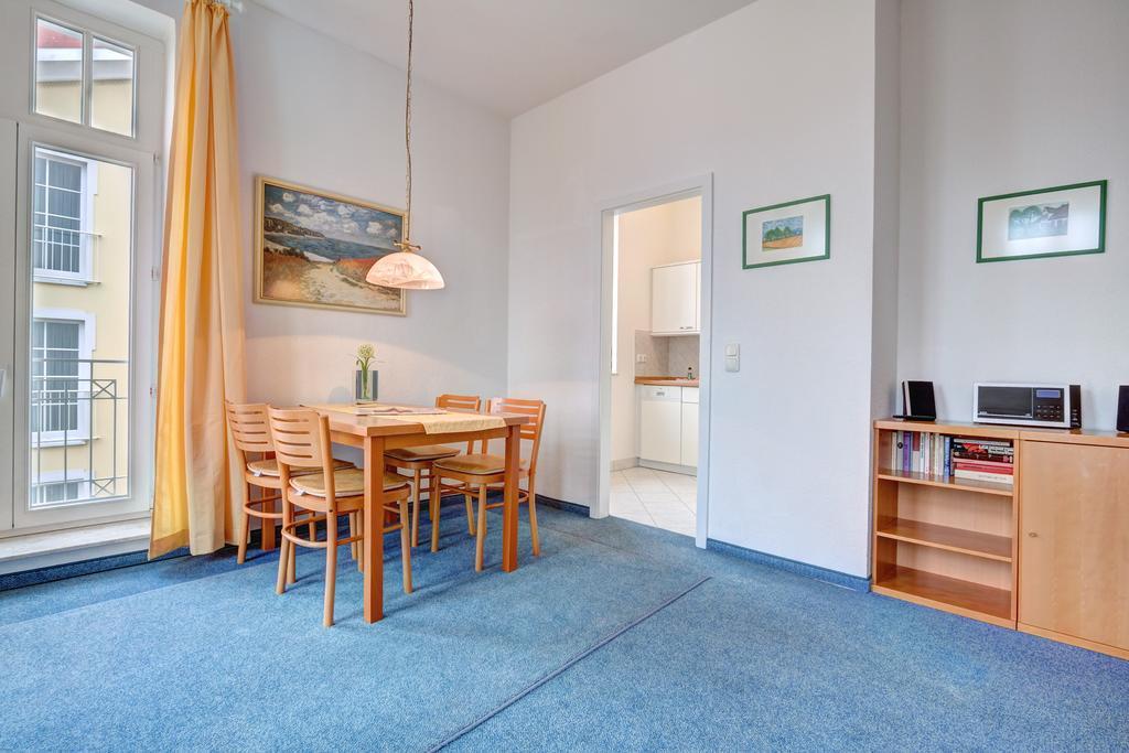 Haus Seeblick Hotel Garni & Ferienwohnungen Zinnowitz Ngoại thất bức ảnh