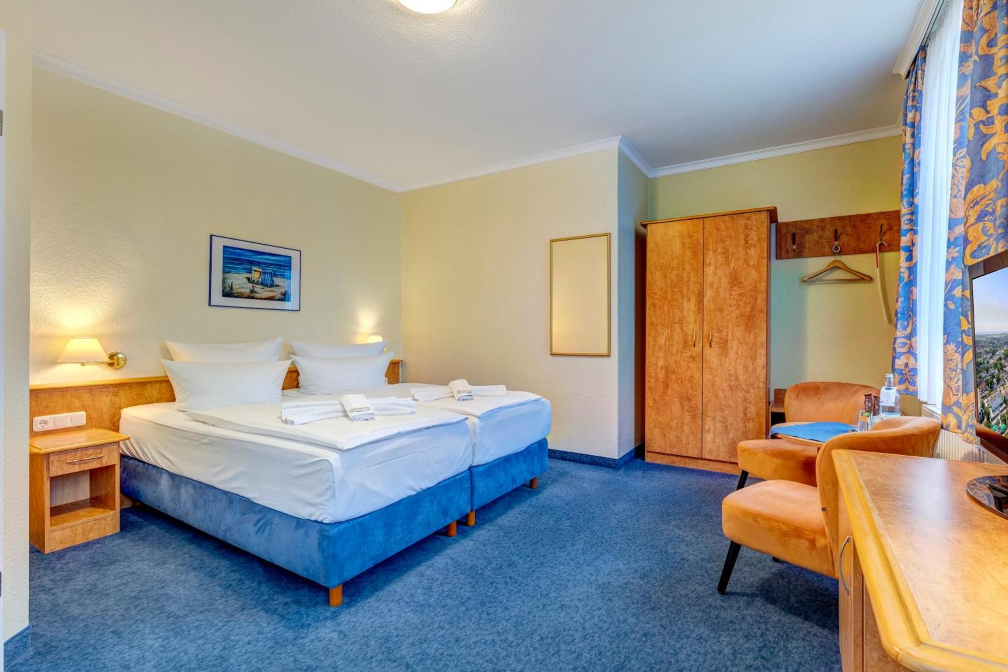 Haus Seeblick Hotel Garni & Ferienwohnungen Zinnowitz Ngoại thất bức ảnh