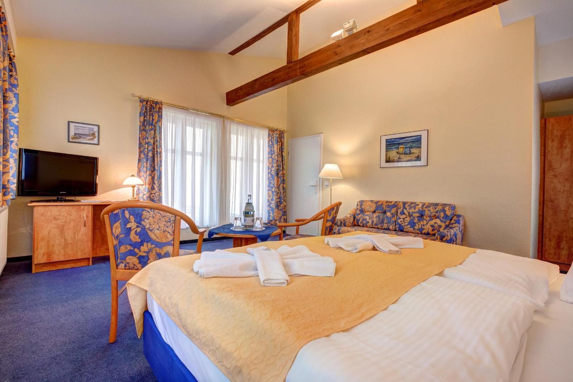 Haus Seeblick Hotel Garni & Ferienwohnungen Zinnowitz Phòng bức ảnh